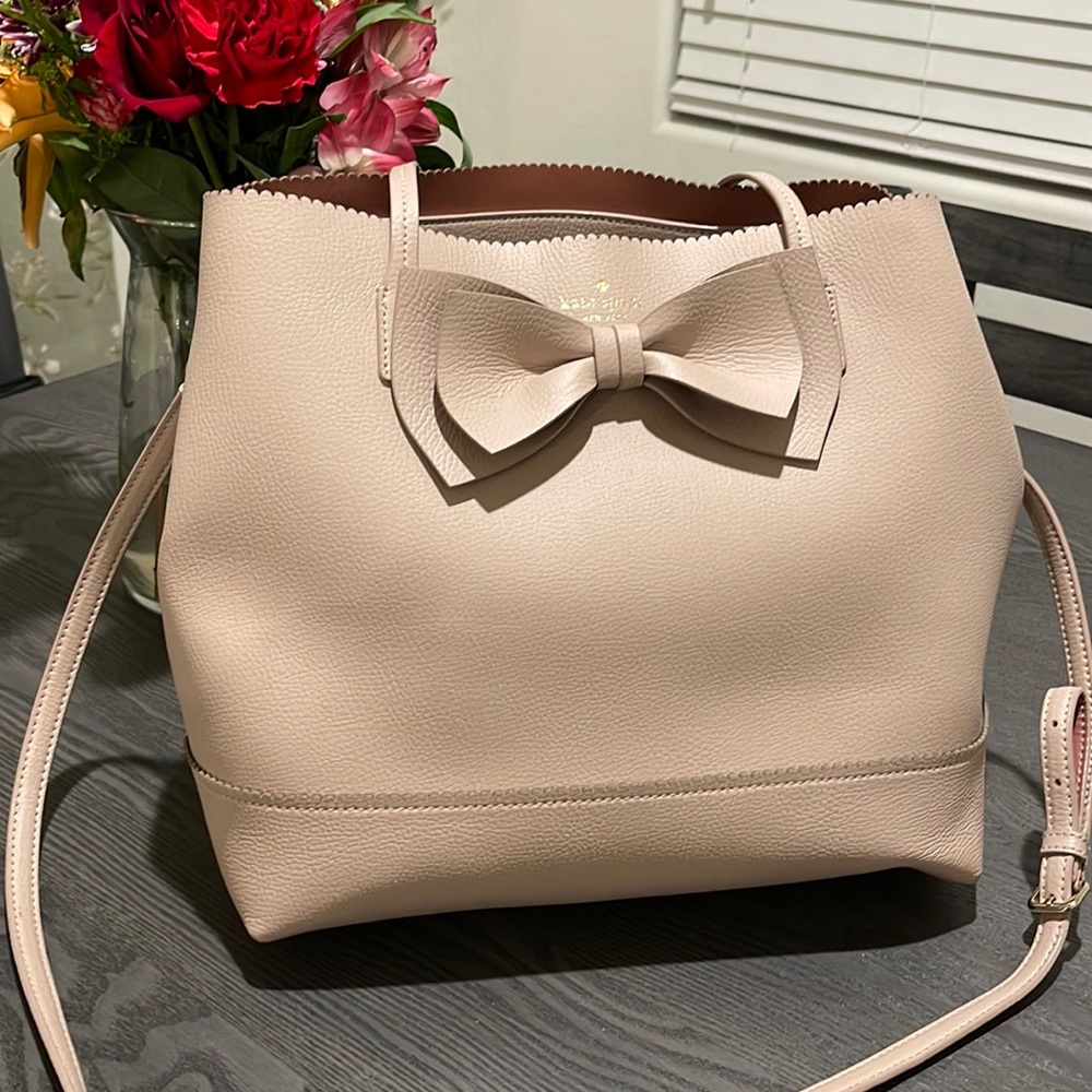 BEAUTIFUL Kate Spade pink purse